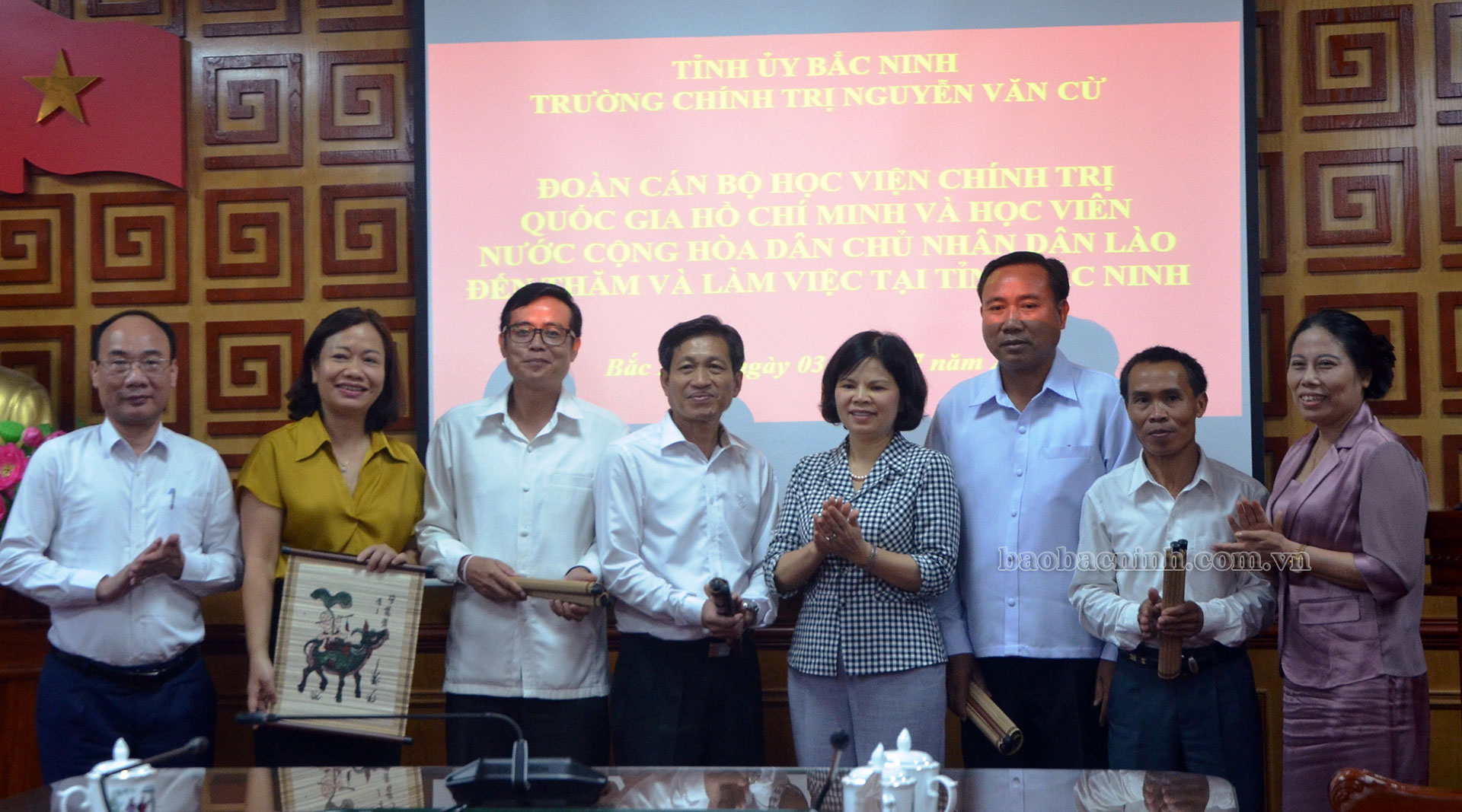 Đoàn cán bộ Học viện Chính trị Quốc gia Hồ Chí Minh và học viên nước Cộng hòa dân chủ nhân dân Lào thăm, nghiên cứu thực tế tại Bắc Ninh